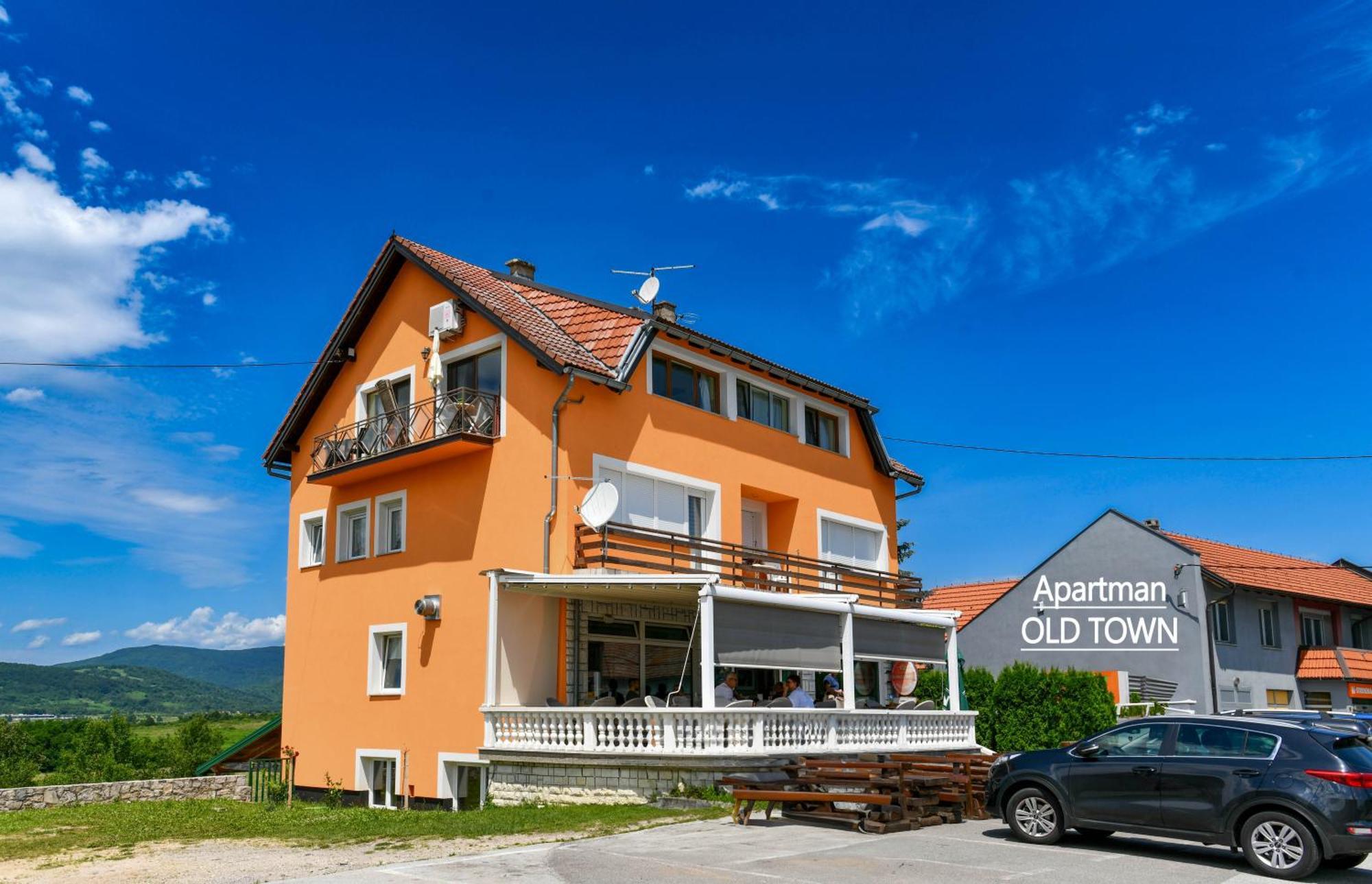 Accommodation "Old Town Dreznik" Rakovica Exterior photo